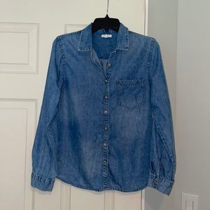 Maurice’s Button-Up Shirt Size M